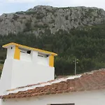 Country house Casa Do Avo In Montejunto Cadaval