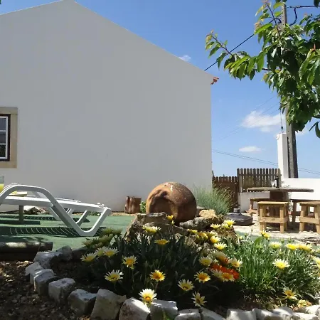 Casa Do Avo In Montejunto منزل ريفي Cadaval