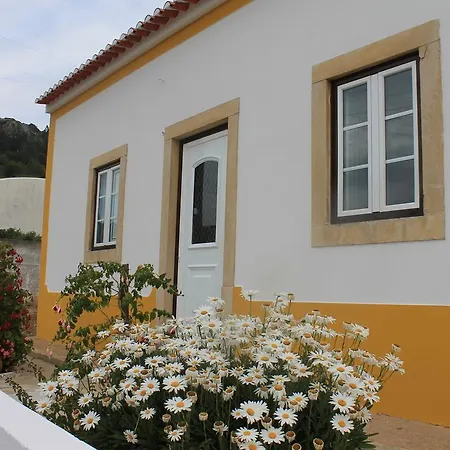 Hétvégi ház Casa Do Avo In Montejunto